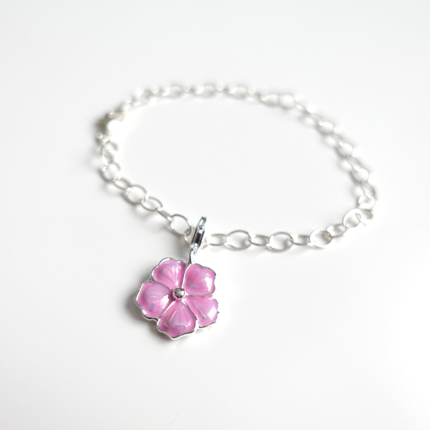 Sakura Charm-Armband mit Kirschblüte Anhänger aus 925er Silber