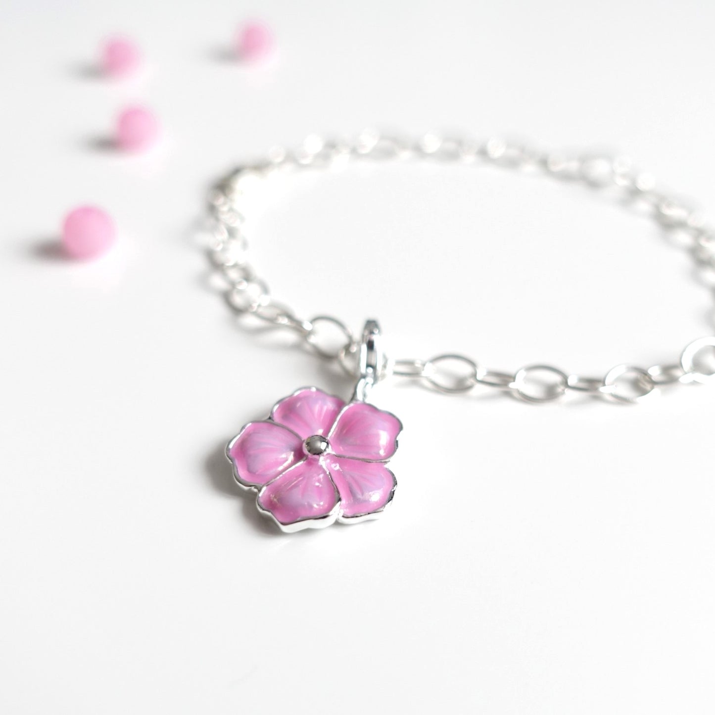 Sakura Charm-Armband mit Kirschblüte Anhänger aus 925er Silber
