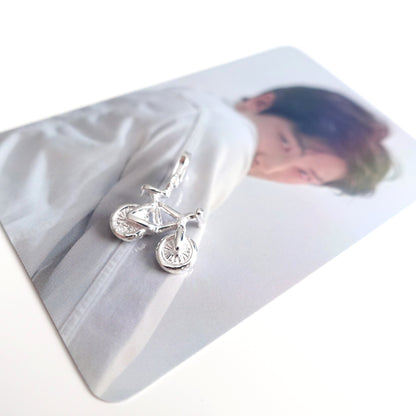 RM / Namjoon inspirierter Charm oder Ketten-Anhänger Fahrrad aus 925er Silber