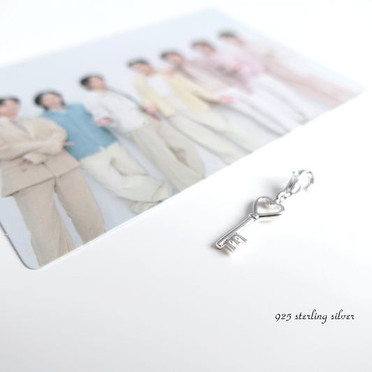 BTS Schlüssel zum Magic Shop Charm oder Ketten-Anhänger aus 925 Silber