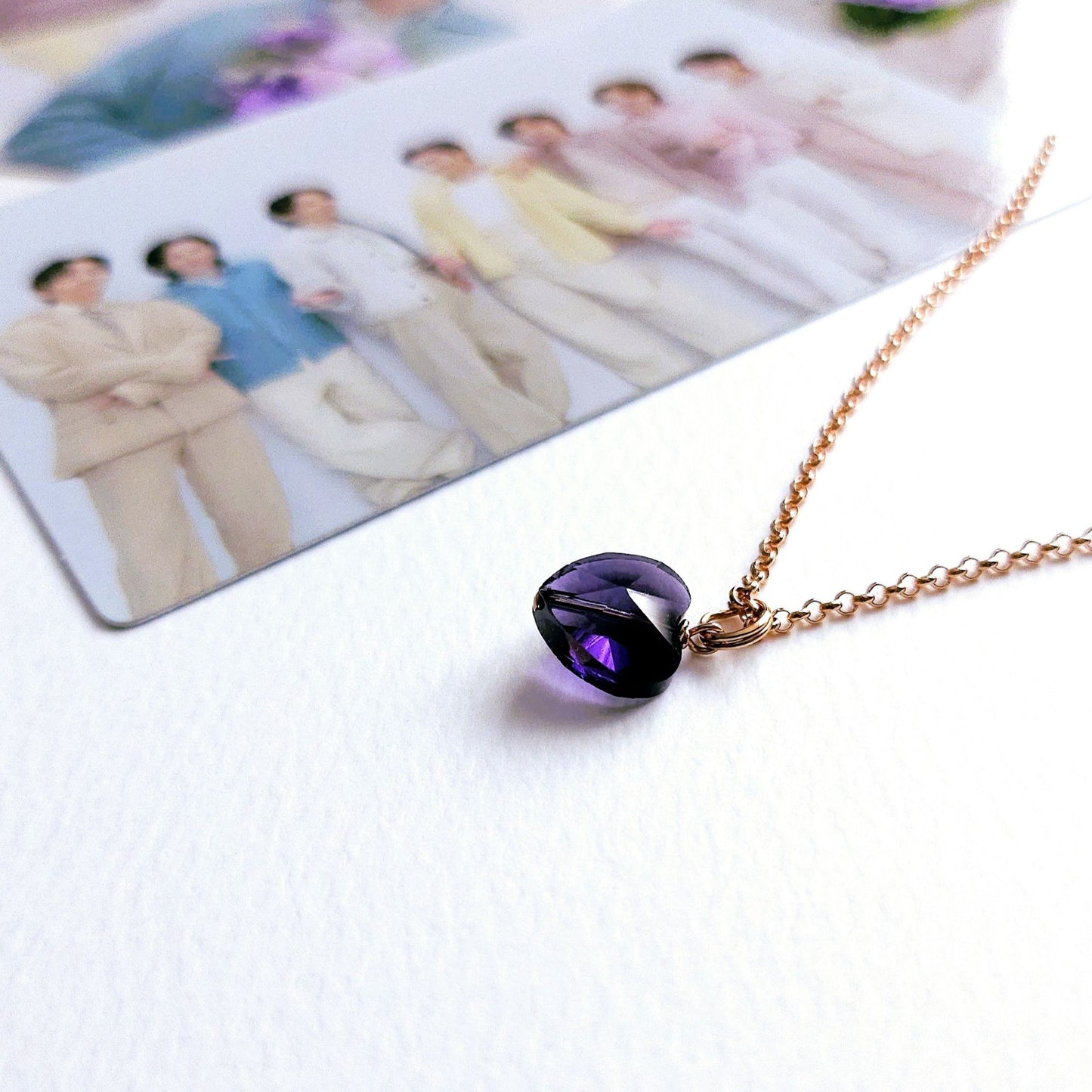 BTS inspirierte Halskette mit lila Herz-Anhänger aus Glas und 925-Silber-Kette in rosévergoldet, vergoldet oder silber
