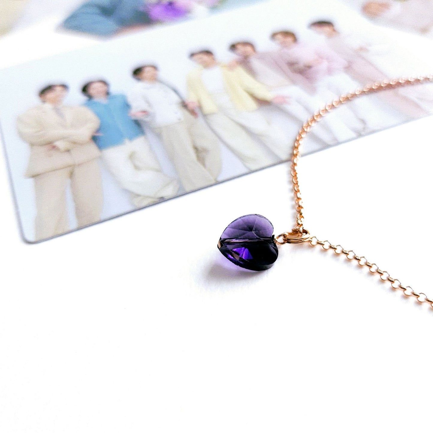 BTS inspirierte Halskette mit lila Herz-Anhänger aus Glas und 925-Silber-Kette in rosévergoldet, vergoldet oder silber