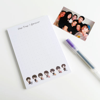 BTS inspirierter OT7 Notizblock "One True 7 forever" mit den 7 Members