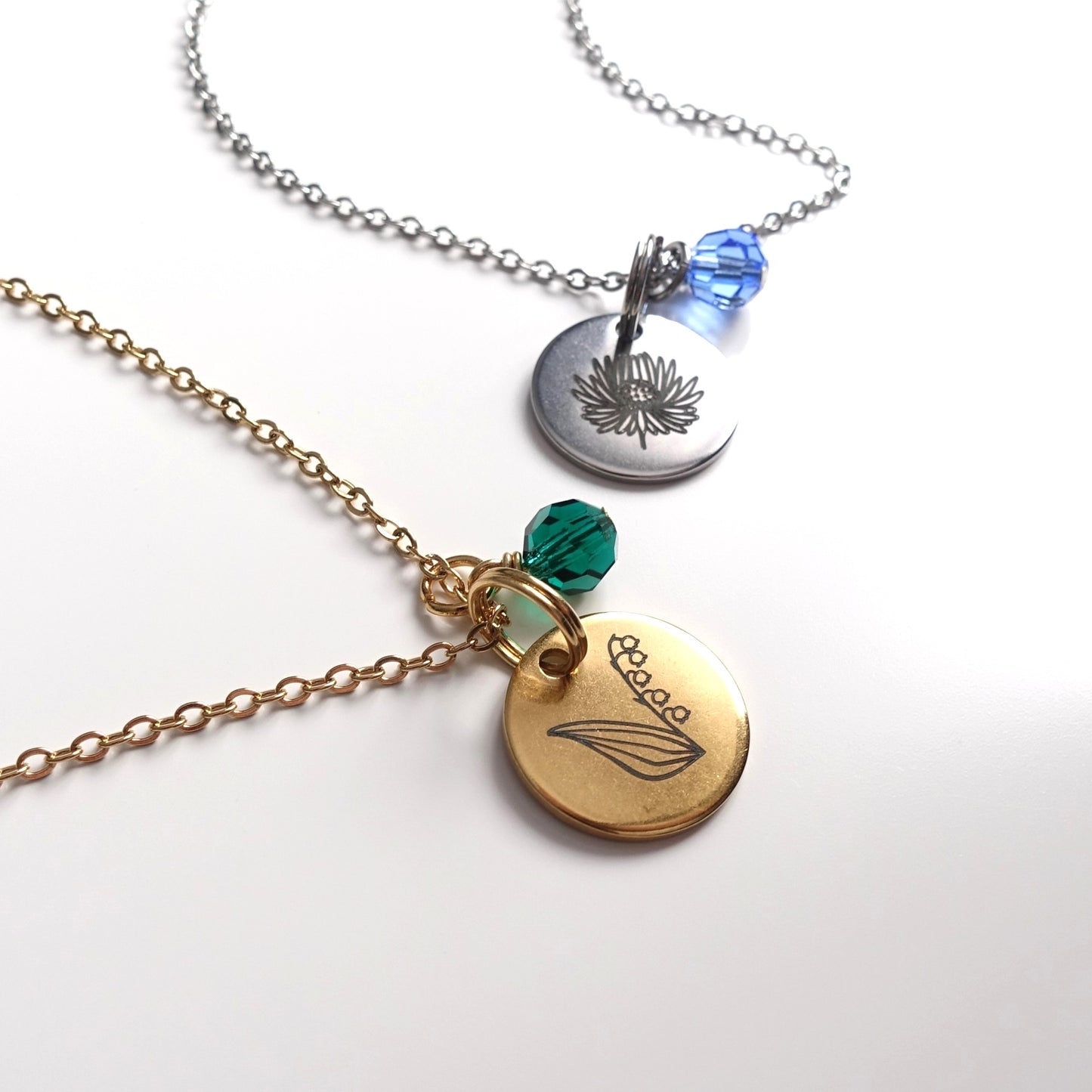 Personalisierte Halskette aus Edelstahl mit Geburtsblume und Geburtsstein