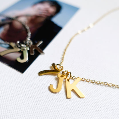 Jungkook Seven inspirierte Halskette mit 3 Anhängern aus Edelstahl