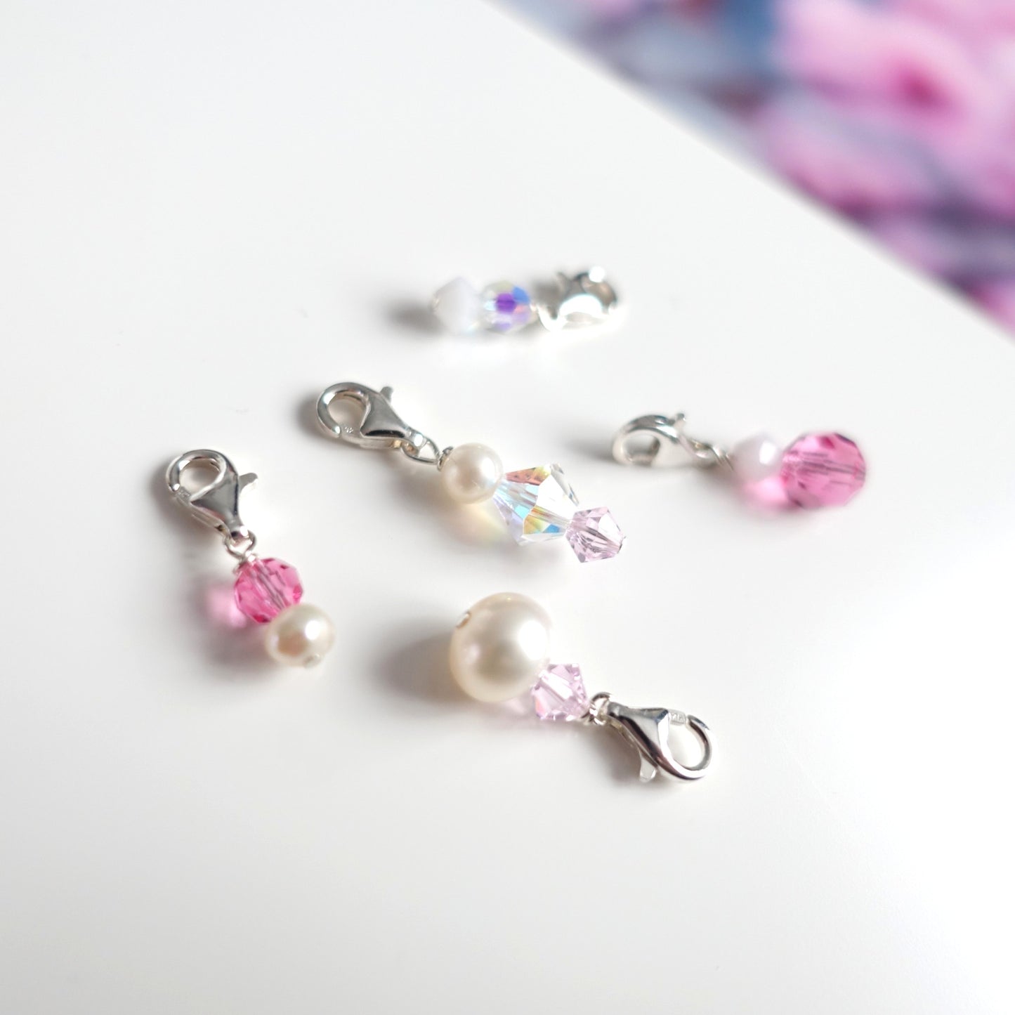 Charm-Set "Kirschblüte" mit 5 Charm-Anhängern aus 925er Silber in rosa, weiß und kristall