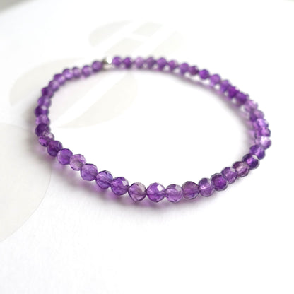 BTS inspiriertes Borahae-Armband mit facettierten Amethyst-Perlen