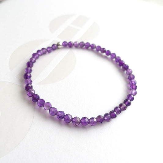 BTS inspiriertes Borahae-Armband mit facettierten Amethyst-Perlen