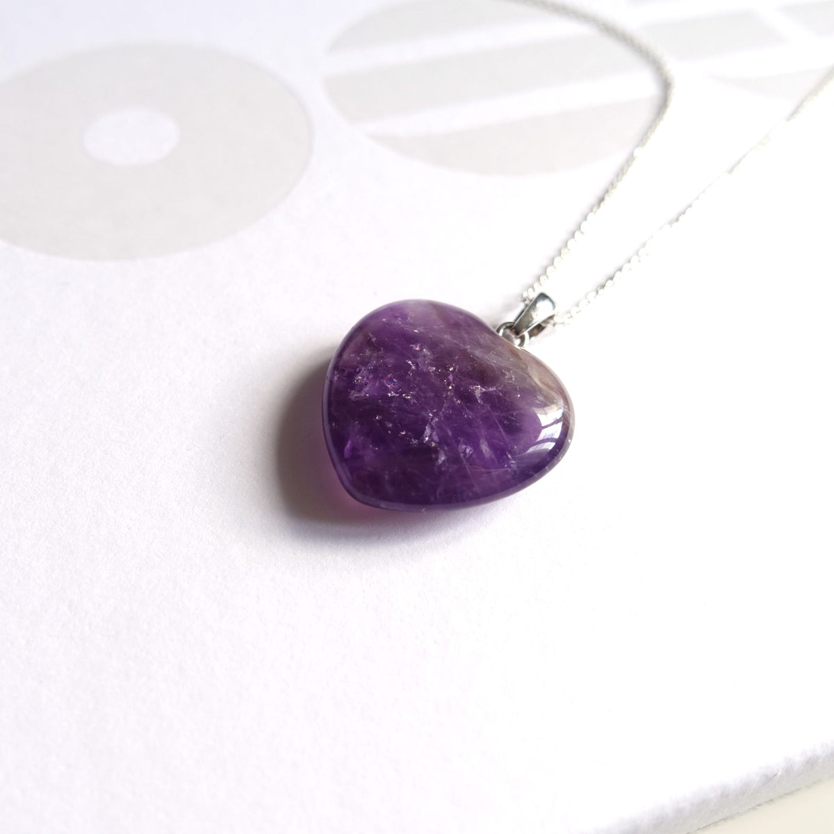 BTS Borahae inspirierter lila Amethyst-Herz-Anhänger oder Halskette