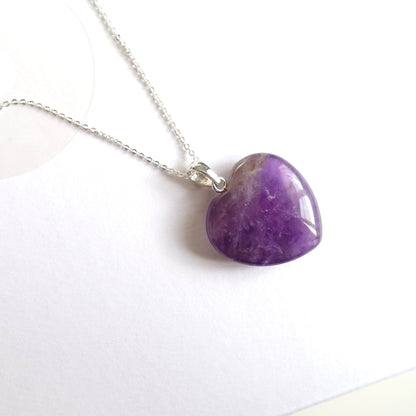 BTS Borahae inspirierter lila Amethyst-Herz-Anhänger oder Halskette