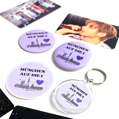 BTS Munich merch set “München auf die 1” with 4 pieces: button, keychain, magnet and sticker