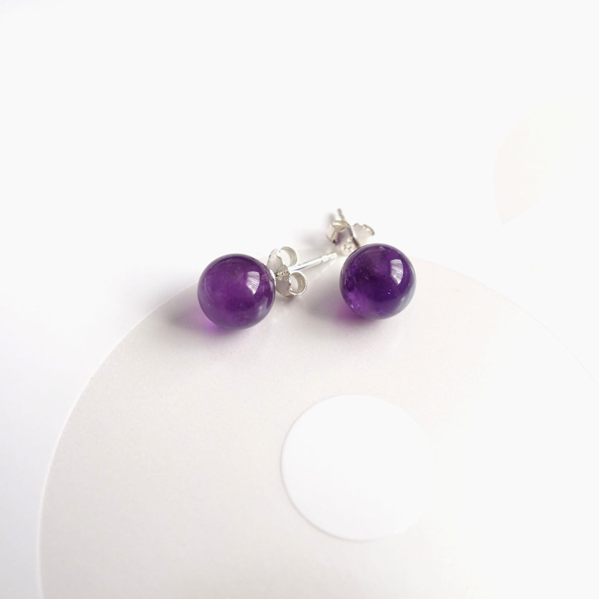 BTS inspirierte Borahae-Ohrstecker mit Amethyst-Perlen