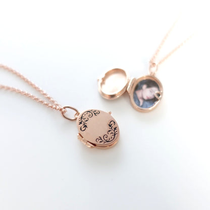 Halskette mit kleinem Medaillon und deinem individuellen BTS Bias-Foto aus Sterling Silber rosévergoldet