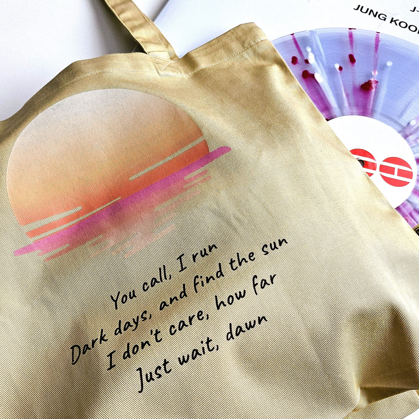 BTS „Into the Sun“ inspirierte Tasche aus Bio-Baumwolle