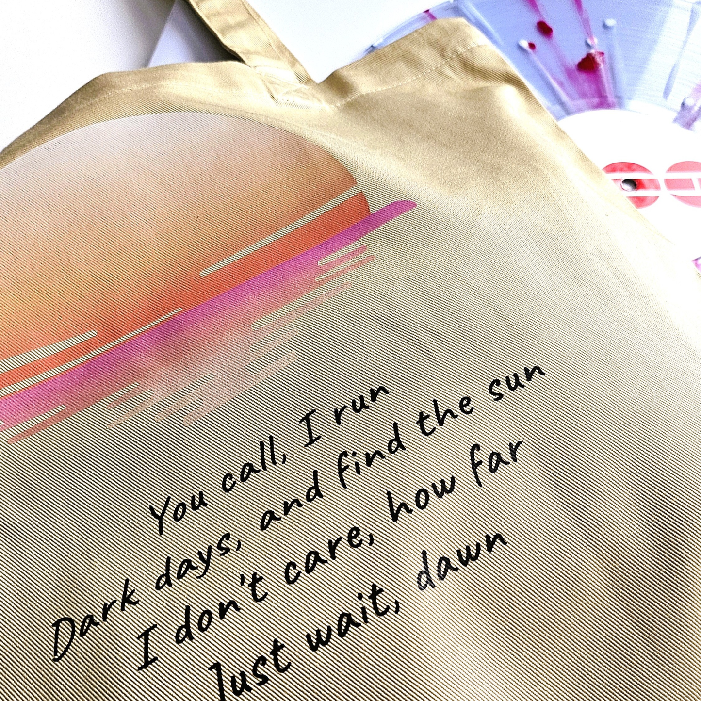 BTS „Into the Sun“ inspirierte Tasche aus Bio-Baumwolle