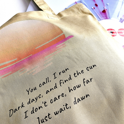 BTS „Into the Sun“ inspirierte Tasche aus Bio-Baumwolle