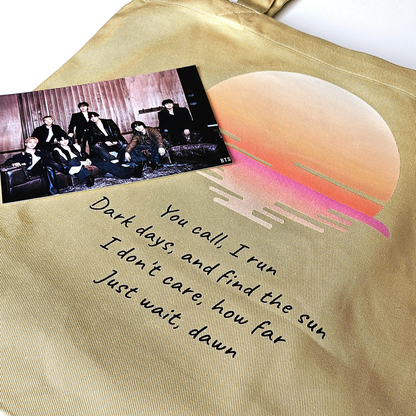 BTS „Into the Sun“ inspirierte Tasche aus Bio-Baumwolle