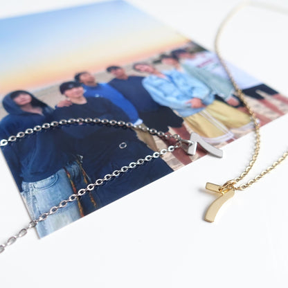 BTS inspirierte Halskette mit Zahl 7-Anhänger aus Edelstahl